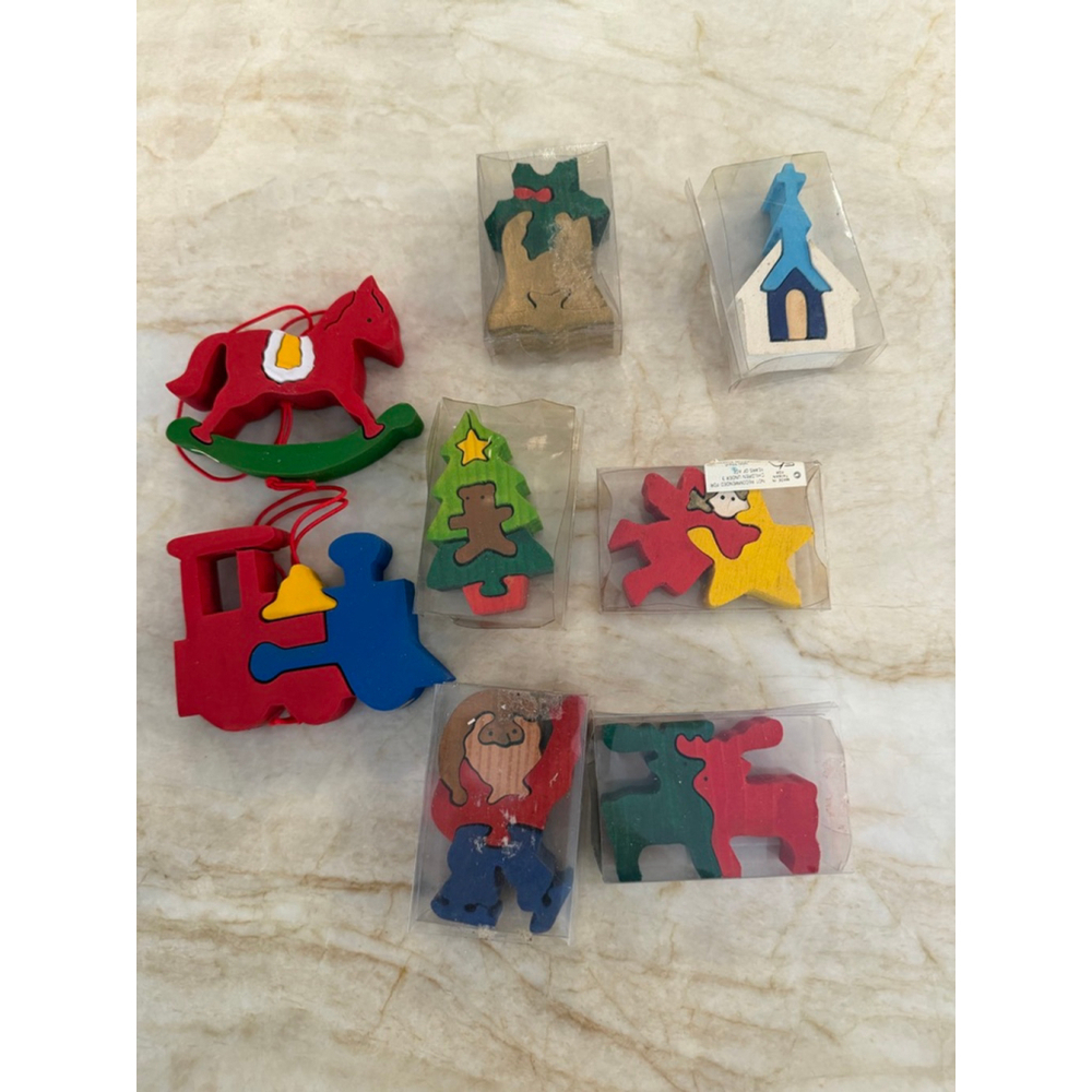 Lot of 6 vintage Department 56 Holiday mini wood puzzles + 2 extra ornaments